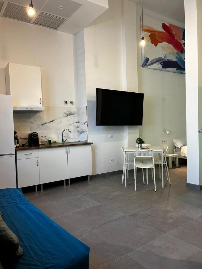Apartamento deluxe SEVILLA CENTRO con PISCINA CLIMATIZADA PRIVADA Esterno foto