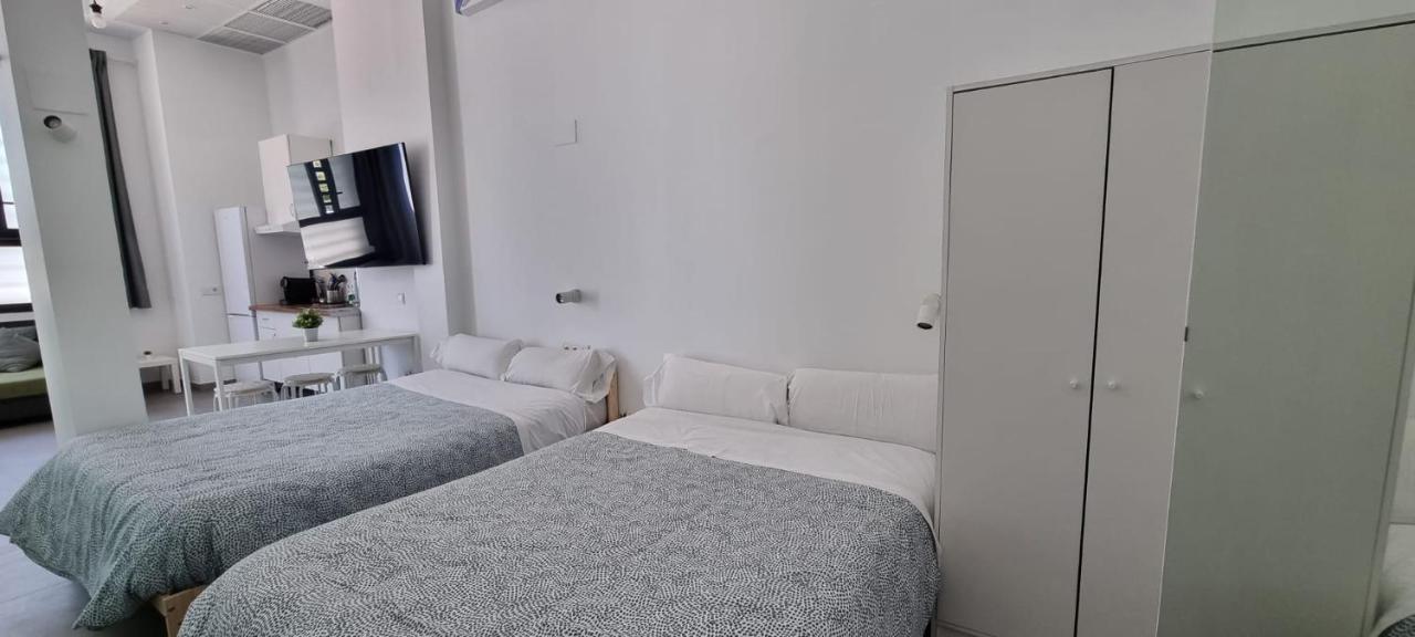 Apartamento deluxe SEVILLA CENTRO con PISCINA CLIMATIZADA PRIVADA Esterno foto